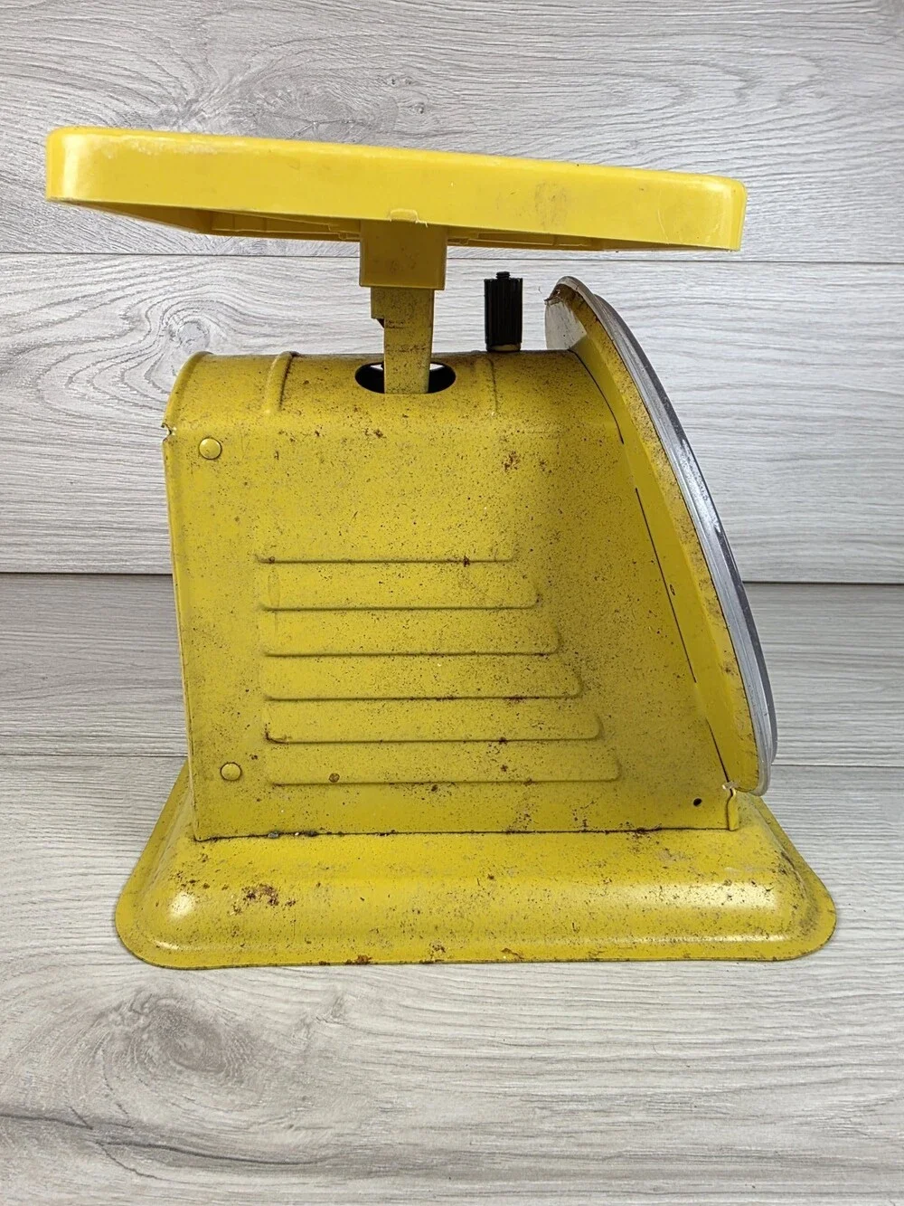 Montgomery Ward Mechanical Kitchen Scale Yellow Blue Retro SU12